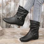 Bota Feminina Cano Baixo de Couro Legítimo