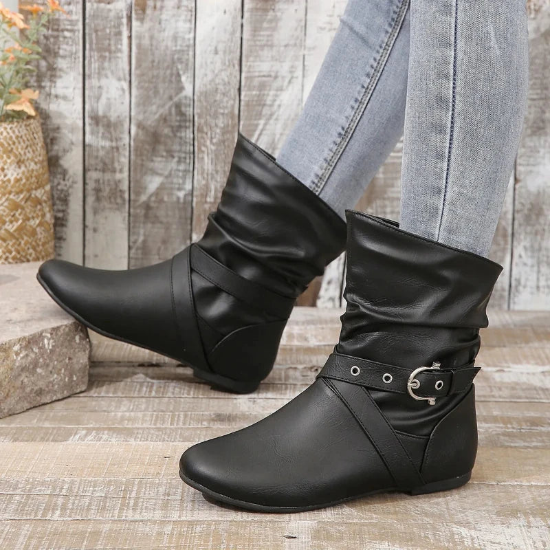 Bota Feminina Cano Baixo de Couro Legítimo